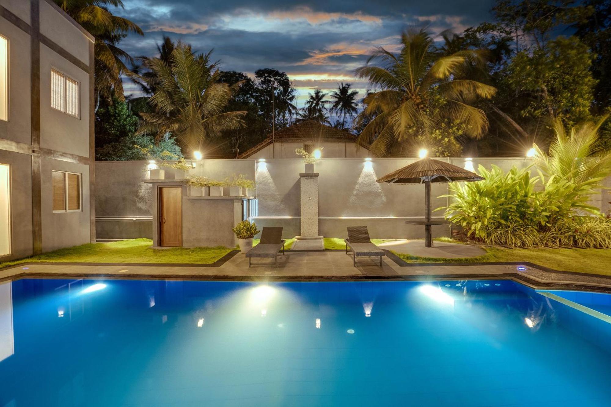 Hasthri Boutique Red Chalet In Ahangama With Pool Near Beach Экстерьер фото